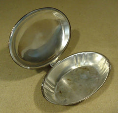 Poole Silver 3810 Opening Clam Shell Dish 10in x 8in x 3in Wood Silver Metal -- Used