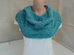 Handcrafted Wrap Cowl Teal Textured Alpaca Female Adult -- New No Tags