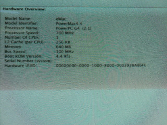 Apple eMac PowerMac 4 4 PowerPC G4 17in 700MHz 40GB Hard