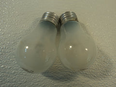 Philips 40 Watt Incandescent Light Bulb 2 Pack Frost Appliance A15 Series 40A/15 -- New