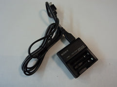 Sony Battery Charger Ni-MH Input 100-240 VAC 2.2W Output 1.8VDC AA Or AAA BC-CS1 -- Used