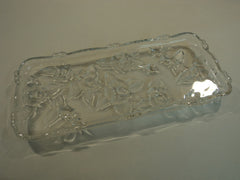 Designer Platter Tray 13 1/2in L x 6in W x 1 1/4in H Clear Roses Traditional -- Used