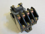 Square D Company Lighting Contactor Class 8903 6in x 4in x 4in L0 40 Metal -- Used