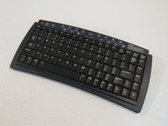 Gyration 30 Foot Compact Wireless Keyboard Black 88 Key QWERTY Layout GP9110 -- Used