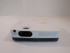 Sanyo XGA Multimedia Network 3LCD Projector White/Gray Native 1024x768 PLC-XW200 -- Used