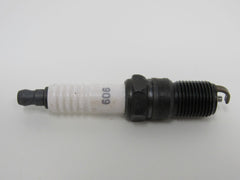 Autolite Copper Core Spark Plug 606 -- New