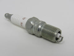 Champion Copper Plus Spark Plug 909 -- New