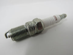 Champion Spark Plug Copper Plus 304 RS9YC -- New