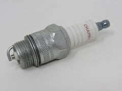 Champion Copper Plus Spark Plug 549 D18Y -- New