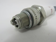 Champion Copper Plus Spark Plug 811 L82C -- New