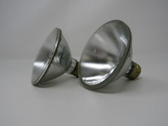 Sylvania Flood Light Bulb Capsylite PAR30 Set Of 2 4in x 3 1/2in Each 04986 -- Used