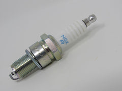 NGK Spark Plug 7131 BPR6ES -- New