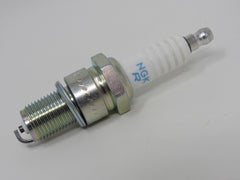 NGK Spark Plug 7131 BPR6ES -- New