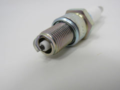 NGK Spark Plug 7131 BPR6ES -- New