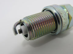 NGK Spark Plug 6696 BCPR5ES-11 -- New