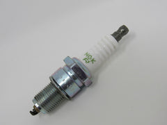 NGK V-Power Spark Plug BPR5SEY-11 6937 -- New