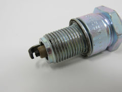 NGK V-Power Spark Plug BPR5SEY-11 6937 -- New