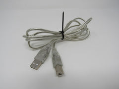 Standard USB A Plug to USB B Plug Cable 4.5 ft Male -- Used