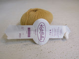 Knit Picks Palette Yarn Cornmeal 1 Ball 231 Yards Peruvian Highland Wool -- New