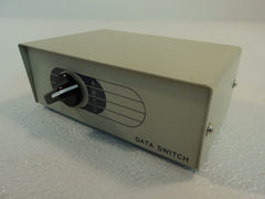 Woods Manual Switch BiDirectional 4 Port Gray Data Switch 5972 Vintage -- New