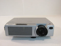 Hitachi LCD Data Video Projector Gray 1024 x 768 Resolution 2200 Lumens CP-X385W -- Used